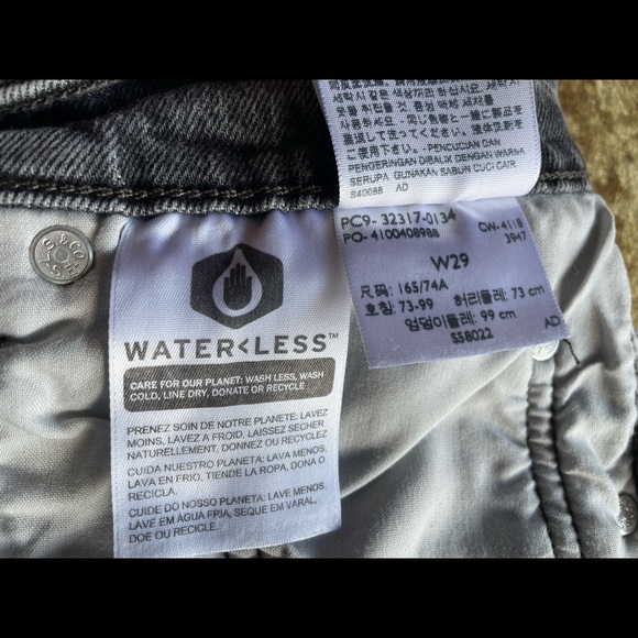 Levi’s 501 - Denim Cutoff Shorts - Gray - Size 29 - Picture 6 of 7